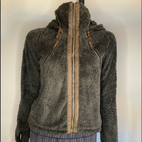 Kuhl Jackets & Blazers - Kuhl Italian Poly Fleece Vintage Look Sz Small